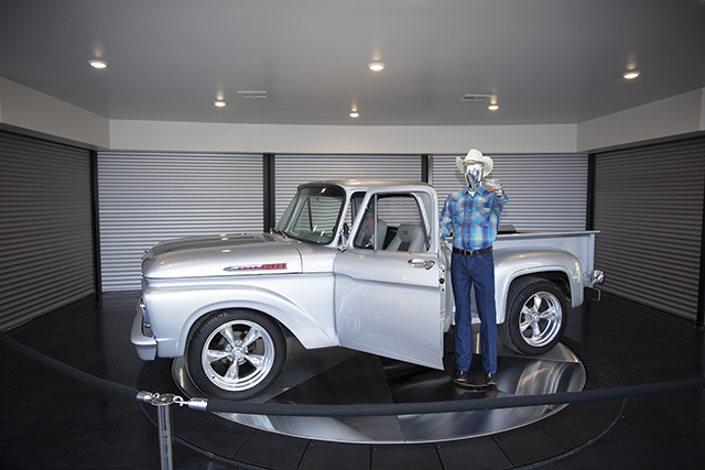 Woody's Classic Cars & Baseball Museum